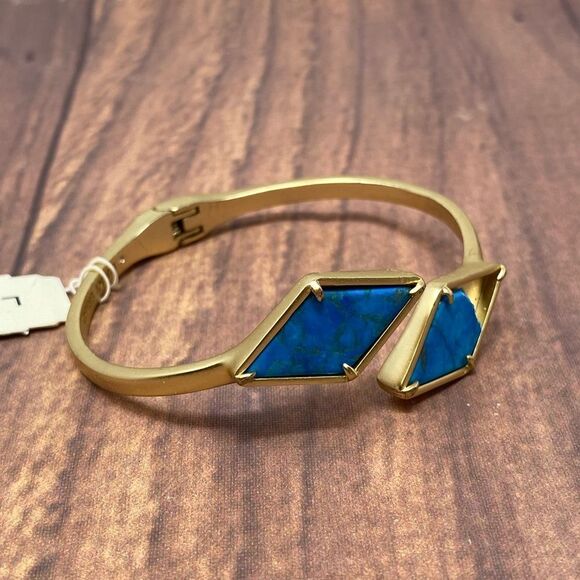 LUCKY BRAND GOLD AND BLUE STONE BRACELET A266 - Picture 1 of 5